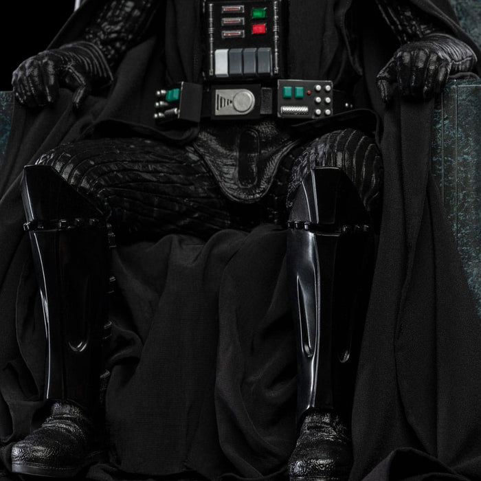Star Wars estatua de Darth Vader en el trono