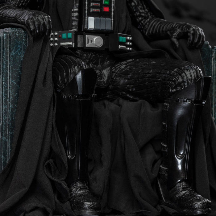 Star Wars estatua de Darth Vader en el trono