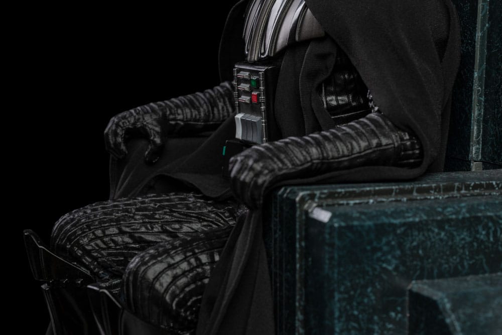 Star Wars estatua de Darth Vader en el trono