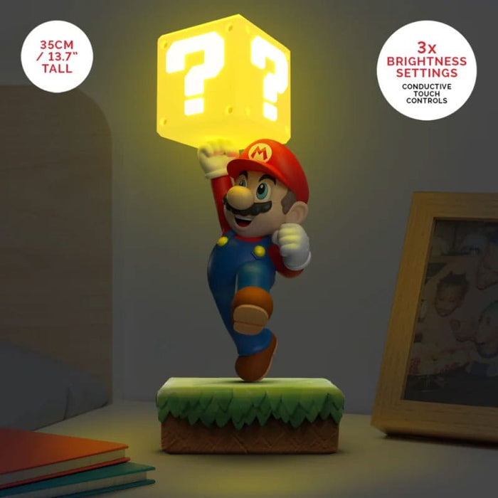 Lámpara Diorama de Super Mario con bloque de interrogación