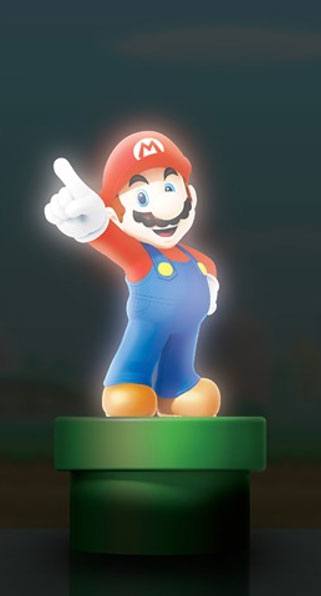 Lámpara nocturna Super Mario Mario sobre una tubería