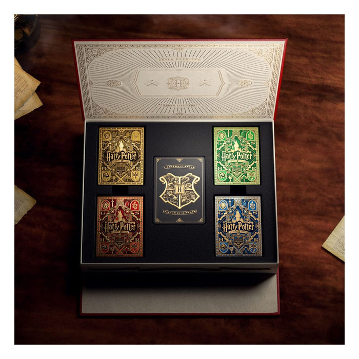 Harry Potter speelkaarten box set met 5 decks