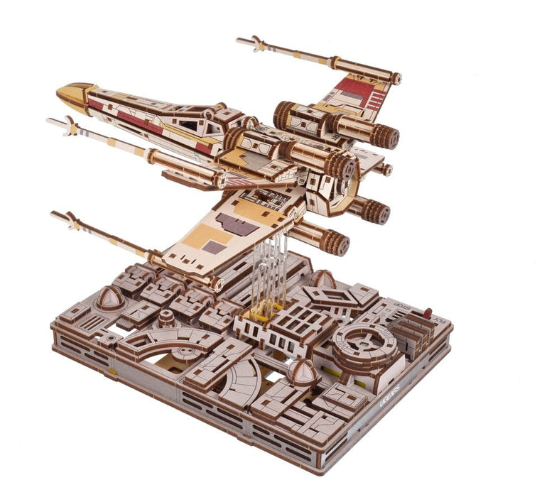 Star Wars Holzbausatz Luke Skywalkers X-Wing Starfighter